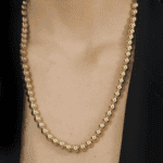 Colar Dourado de Bolas Médias - Imagem 2