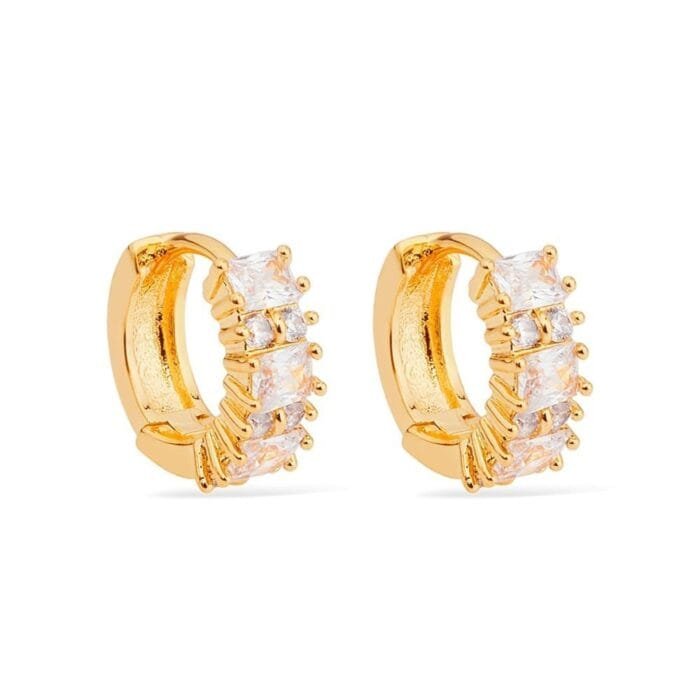 Brinco Dourado de Argolinha com 7 Pedras de Zircônia - Imagem 1