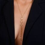 Colar Dourado Gravatinha com Pontos de Luz - Imagem 2