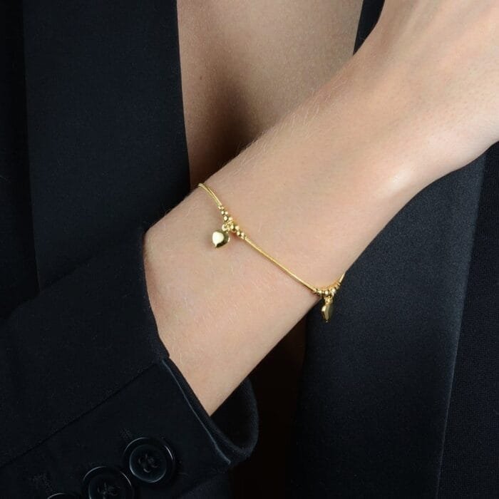 Pulseira Prateada Lisa com 3 Pingentes de Coração - Imagem 4