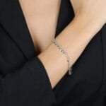 Pulseira Dourada Chuveirinho com Pingentes de Estrela - Imagem 4
