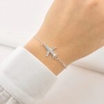 Pulseira Avião em Prata 925 com Zircônias – Para Amantes de Viagem - Imagem 2