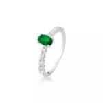 Anel Oval com Pedra Verde de Prata 925