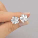 Brinco de Flor Martelado - Imagem 3