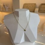 Colar Borboleta Minimalista – Semijoia
