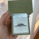 Anel Aparador com Zircônias Azuis em Prata 925