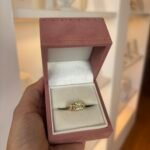 Anel Chapinha Escrito Jesus (banhado a ouro 18k)