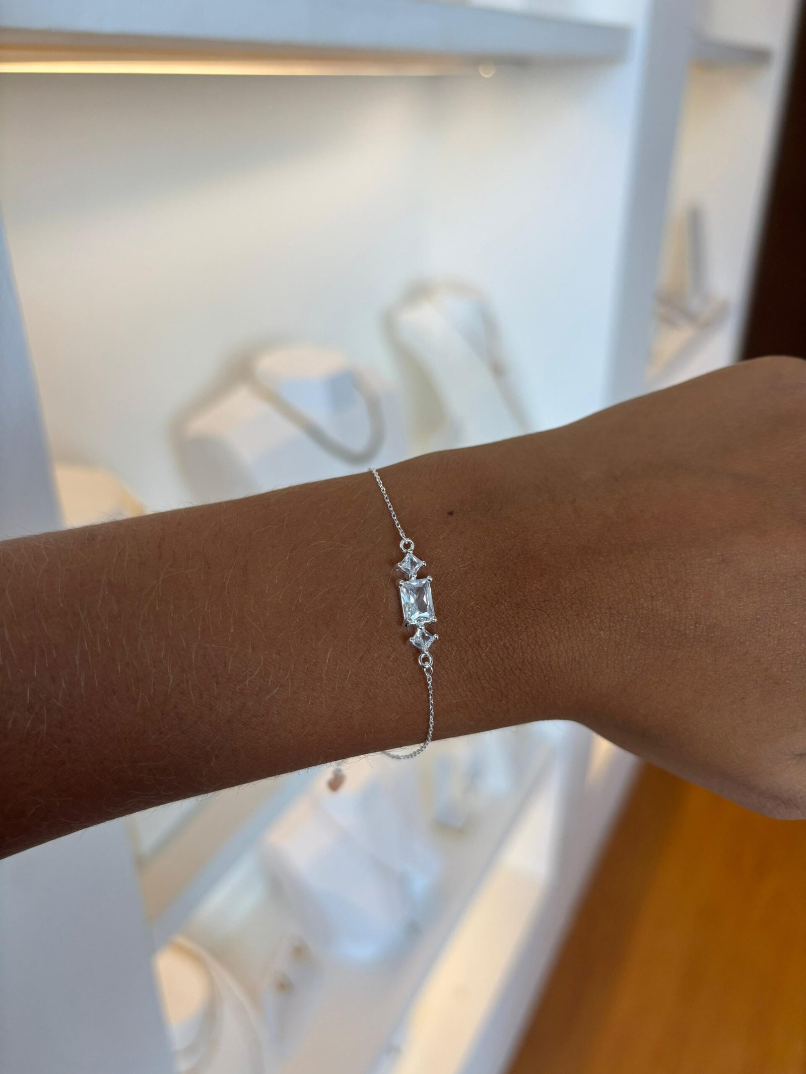 a82f5a83-33c4-46f5-b2f7-b71eac505324