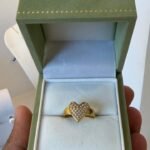 Anel Coração Dourado Cravejado