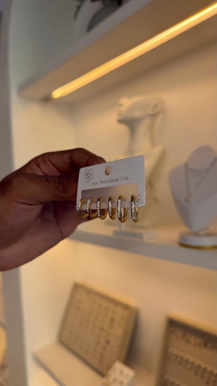 d52ec908-768b-42c8-9cd7-e9663884b06b