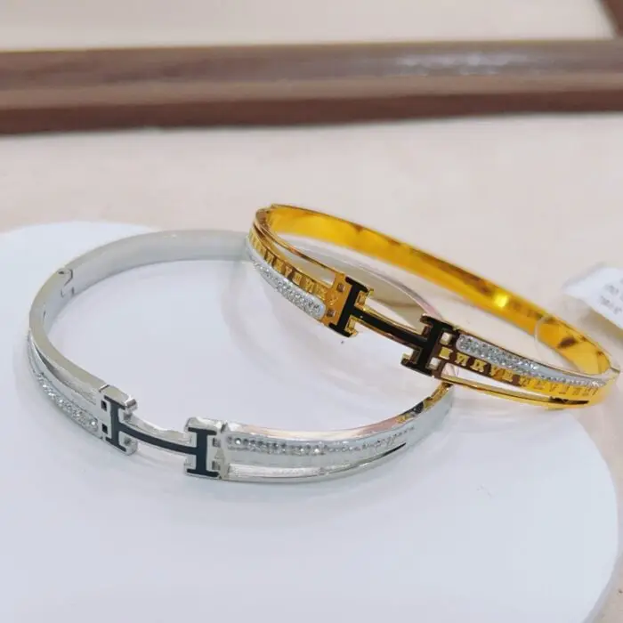 Bracelete H Charm Dourado - Imagem 1